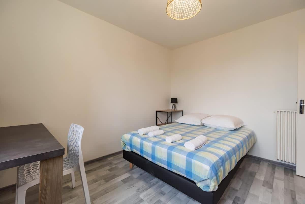 Grand Appartement Proche Gare De Guingamp Exterior foto