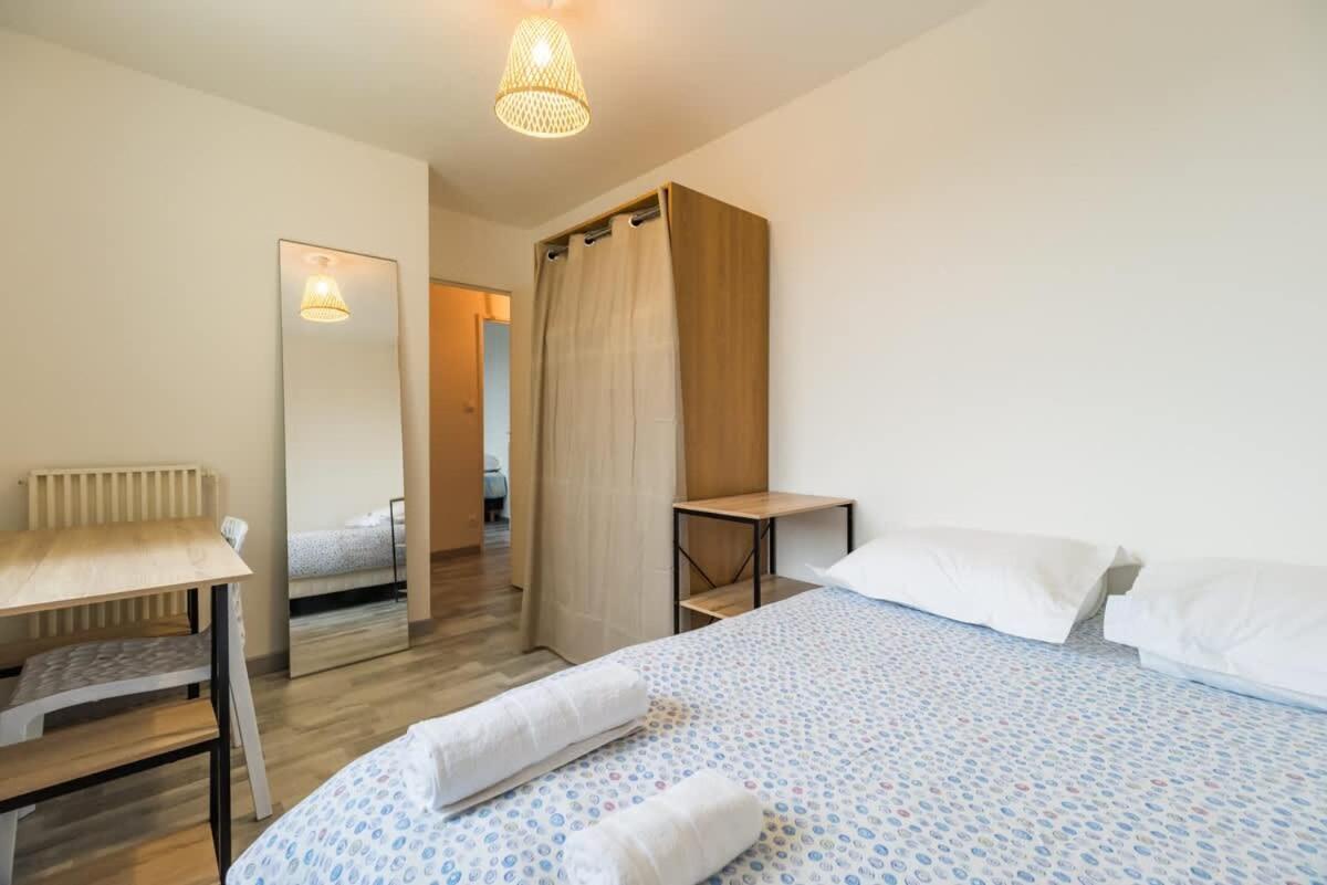 Grand Appartement Proche Gare De Guingamp Exterior foto