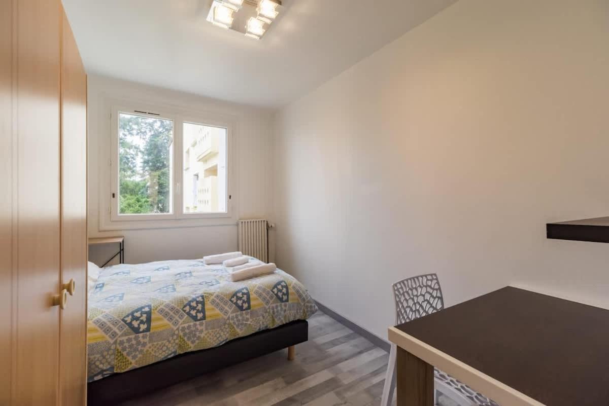 Grand Appartement Proche Gare De Guingamp Exterior foto