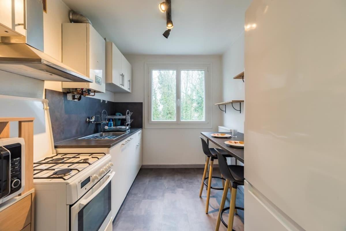 Grand Appartement Proche Gare De Guingamp Exterior foto